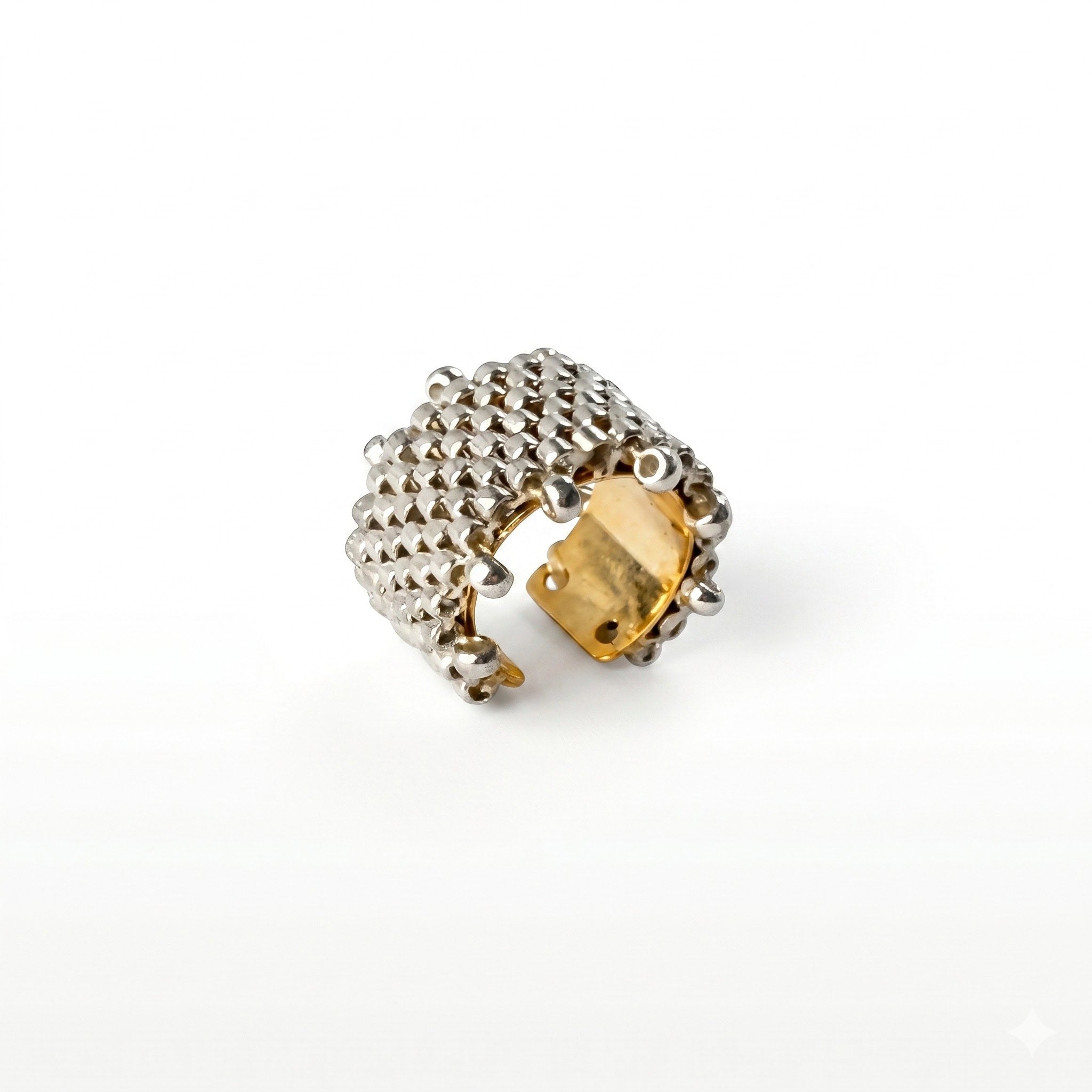 EARCUFF