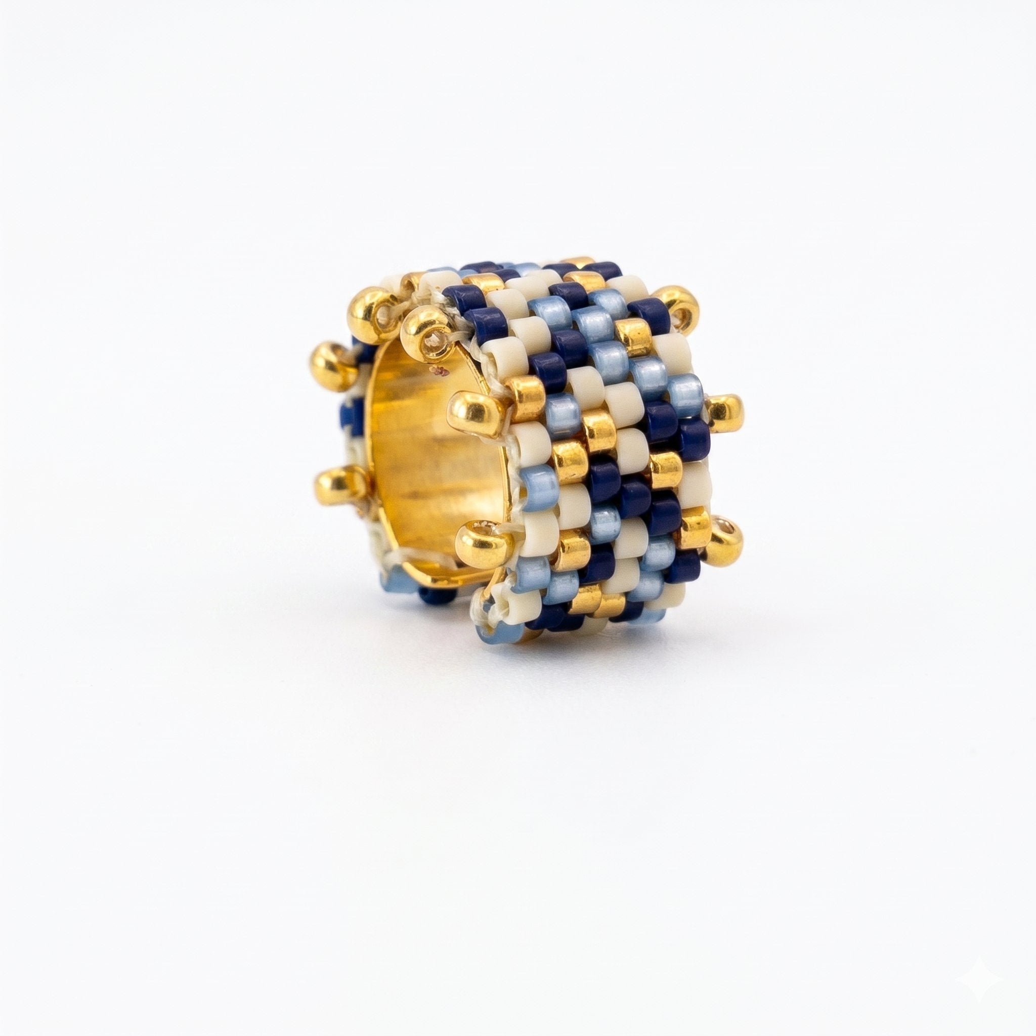 EARCUFF
